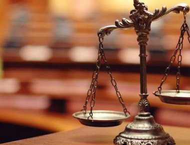 «Καμία παρέμβαση από οπουδήποτε και αν αυτή προέρχεται δεν είναι ανεκτή» επισημαίνει η Ένωση Διοικητικών Δικαστών